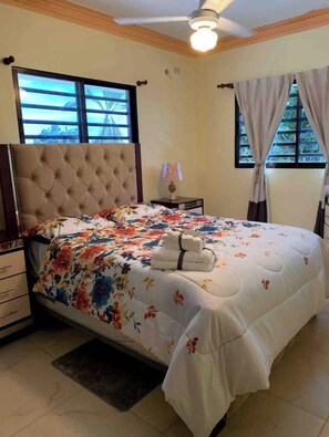 3 bedrooms, iron/ironing board, free WiFi