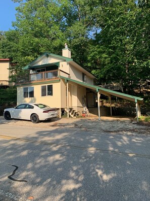 Exterior - Waterfront home minutes from the action! (Lake Ozark)