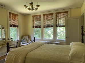 7 bedrooms, desk, free WiFi, bed sheets - Orchard & Mountain Views, 5Mi Wintergreen, Gourmet Kitchen (Massies Mill)