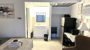 Habitación Confort, 2 camas de matrimonio, no fumadores, frigorífico y microondas | Wifi gratis y ropa de cama