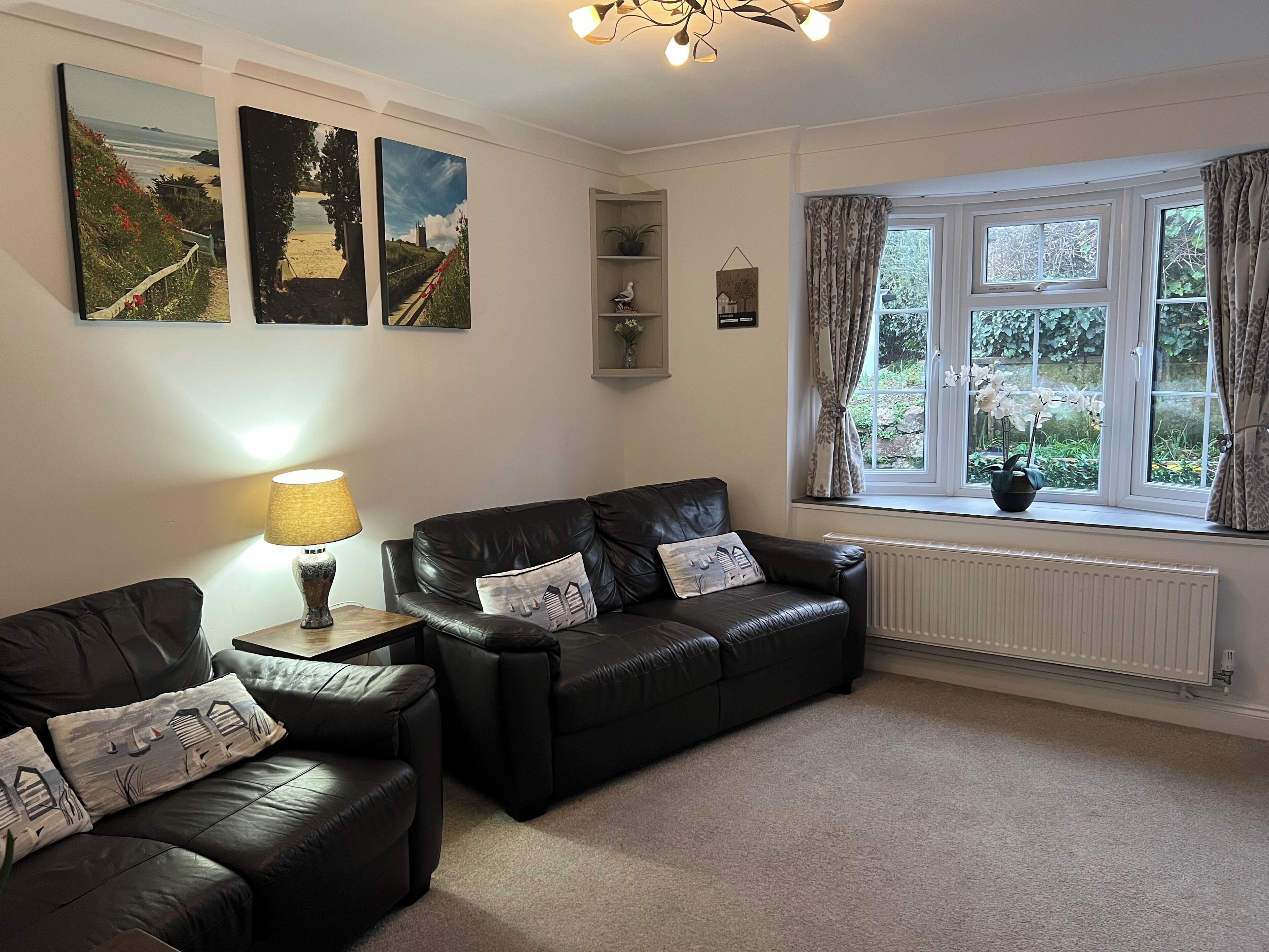 Cottage | Living area