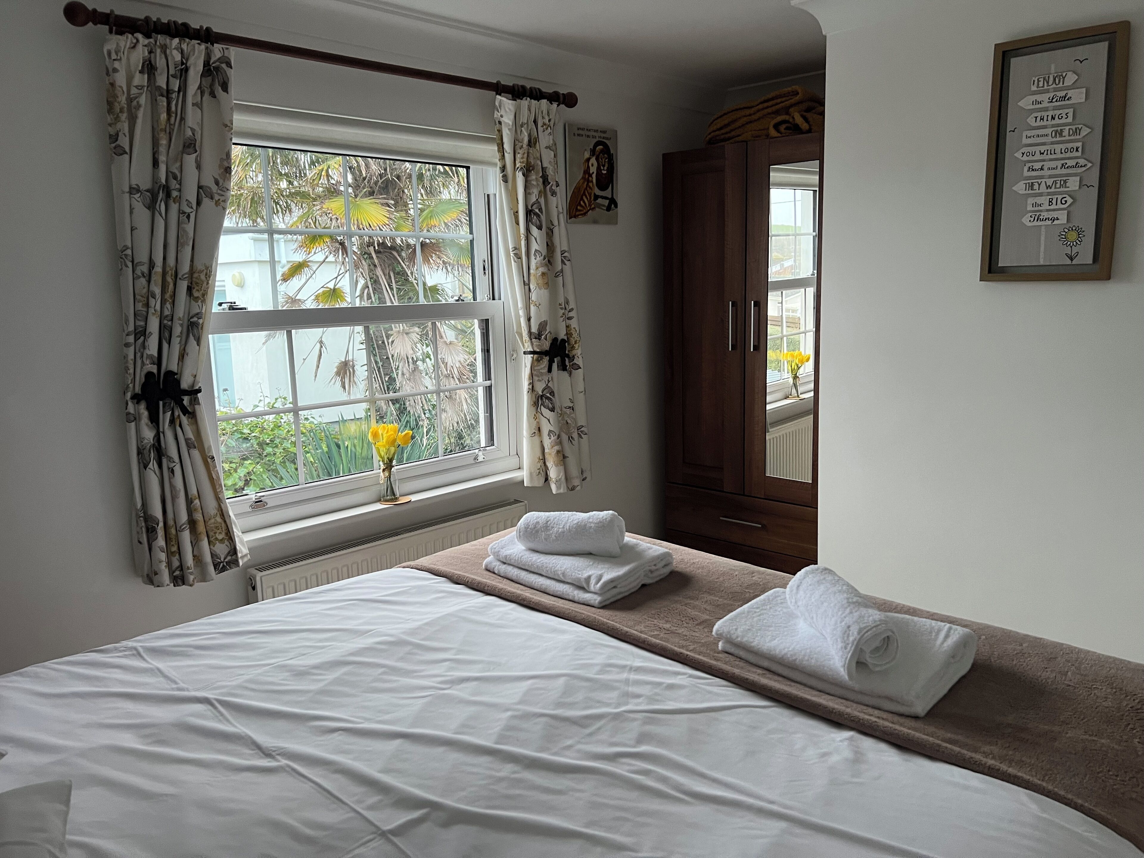 Cottage | 2 bedrooms, individually decorated, individually furnished, free WiFi