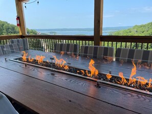 Property grounds - The Farmhouse: Lake View - Fire Tables - Community Pickleball (Branson)