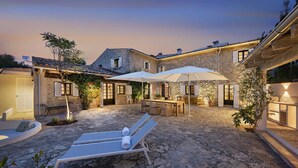 Outdoor dining - Can Verd (Pollensa)