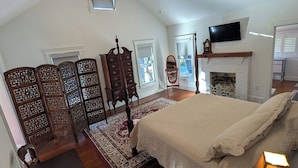 Room - The Flowers House - Downtown Historic Home in the Heart of Mount Dora (Mount Dora)