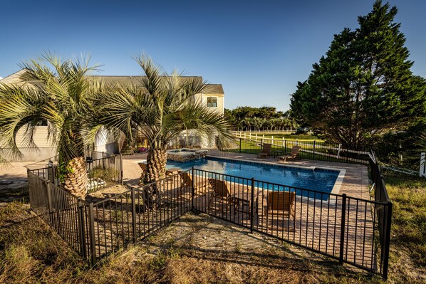 Udendørs pool, opvarmet pool