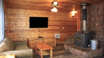 Smart-TV, Kamin, DVD-Player, TischfuĂball
