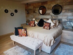 Apartemen Deluks | 2 kamar tidur, seprai premium, dan selimut bulu angsa