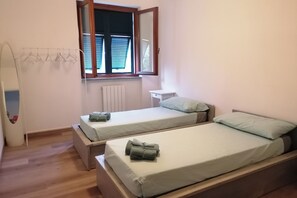 2 camere, ferro/asse da stiro, culla da viaggio, Wi-Fi gratuito