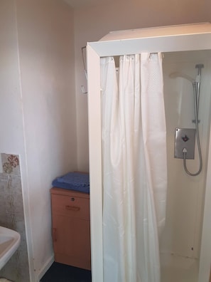 Apartment | Bathroom