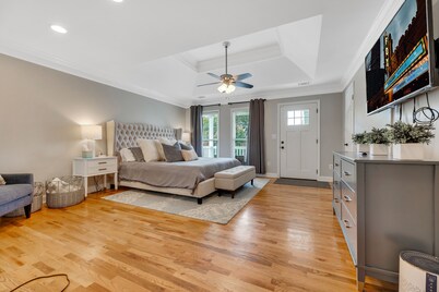 Modern Lux Farmhouse near ATL Beltline w/ Grill & Arcade Games