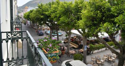 Queen Suite Ischia - Luxury Suite in the centre of Forio