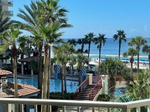 Ocean & Large Pool Facing Beautiful Condo on 3rd floor with same floor parking 