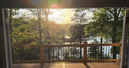 Private 42-Acre Lakefront Retreat w/ Dock, Kayaks, Creek & Trails