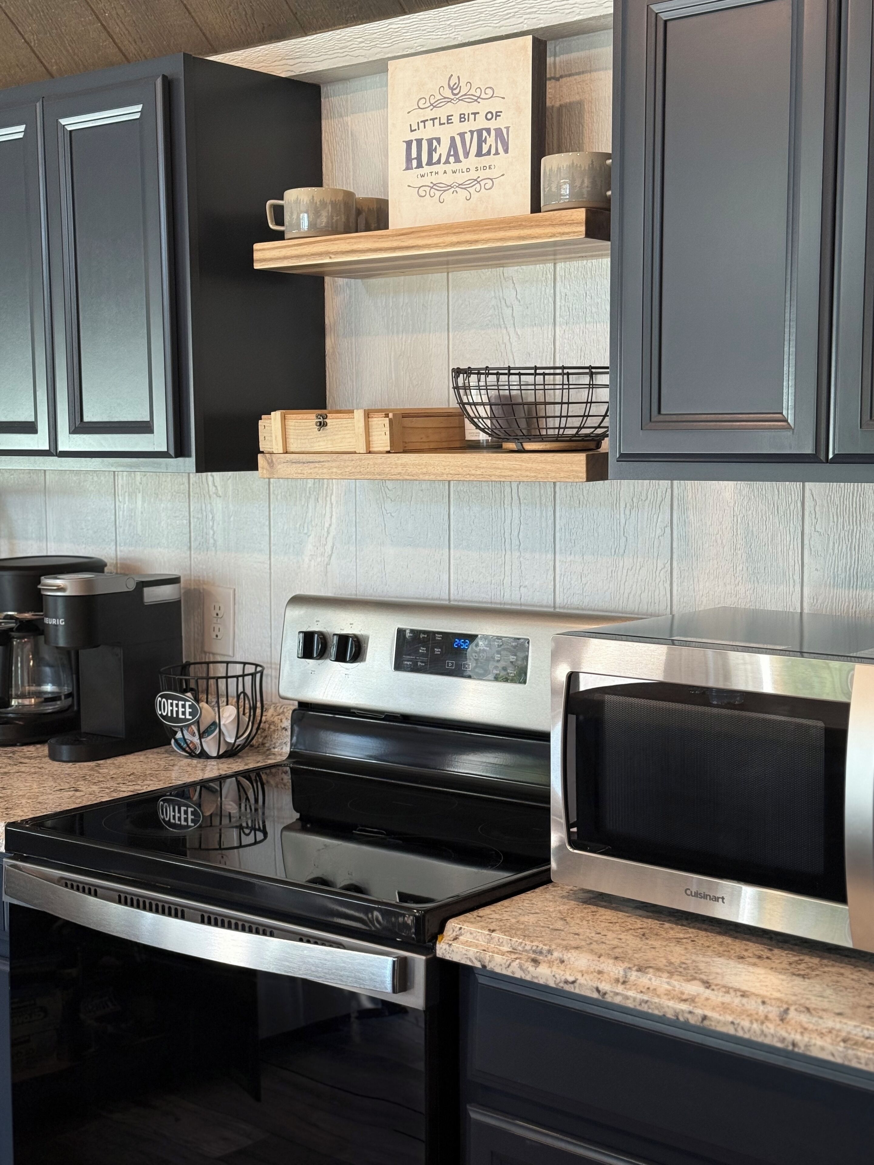 雪櫃、微波爐、焗爐、爐具