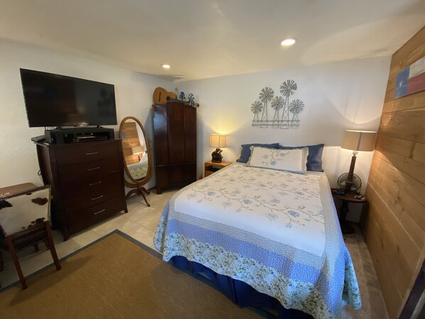 1 bedroom, WiFi, bed sheets