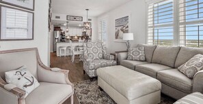 TV connectée, lecteur de DVD, livres