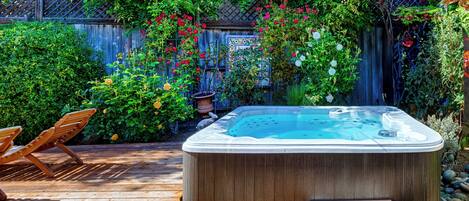 Bain à remous extérieur