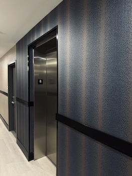 Elevator at Capital Hotel