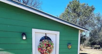 Hilda’s Garage Bandera, TX