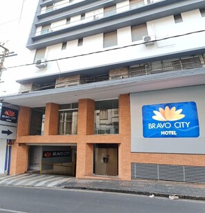 Front of property - Bravo City Hotel São Jose do Rio Preto (São José do Rio Preto)