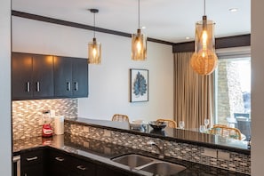 Fridge, microwave, oven, stovetop - Diamante del Sol-Pura Vida Paradise - Amazing Pool/Ocean Views (Jaco)