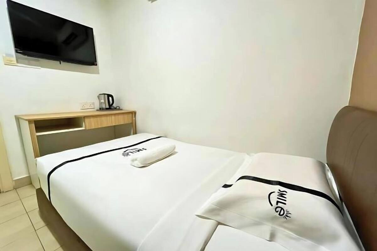 Desk, iron/ironing board, free WiFi