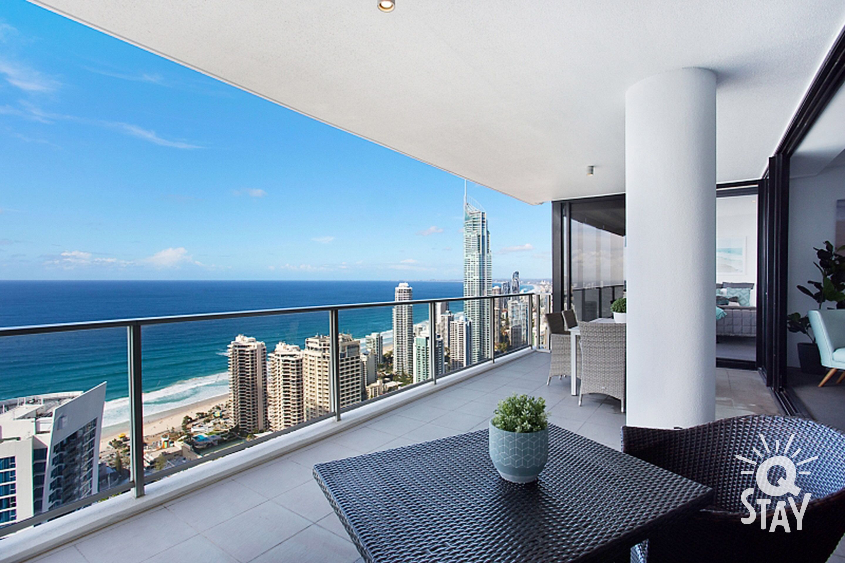 ♦️ Circle on Cavill – 4 Bedroom Sub Penthouse SPA Spacious Unit Ocean — Q Stay