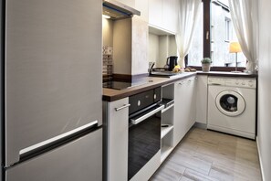 Deluxe-Apartment | Eigene Küche | Kühlschrank, Mikrowelle, Ofen, Herdplatte