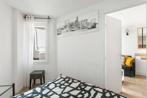 2 bedrooms, iron/ironing board, travel crib, free WiFi - F3 terrace sea view, swimming pool, parking and air conditioning (Sète)