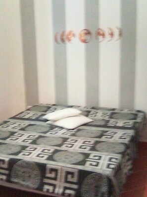 1 bedroom, iron/ironing board, free WiFi, bed sheets - Corner from Pine (Vico del Gargano)