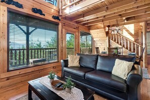 Smart-TV, Kamin, Tischfußball