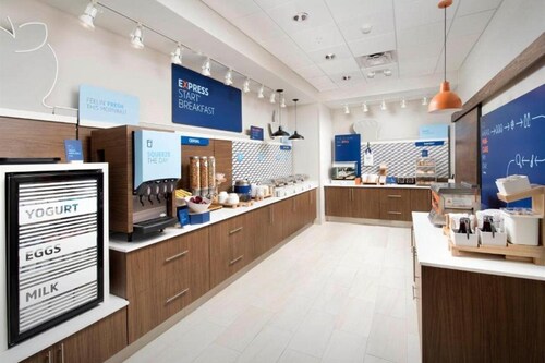 Holiday INN EXP White Marsh