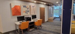 Business center - Holiday INN EXP White Marsh (WHITE MARSH)