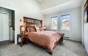 4 Schlafzimmer, Bügeleisen/Bügelbrett, Reisekinderbett, Internetzugang