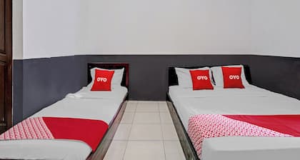 OYO 90405 Penginapan Sasti Kuningan