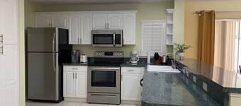 Perfect location! 3b2bFree golf cart! Minutes to Lake Sumter&Spanish Springs