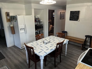 Dining - Easy access, roomy, close to so much but in a private country setting. (New Stanton)