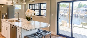 Kayak Shack: 1st Floor, Waterfront Lake House, Boat Dock