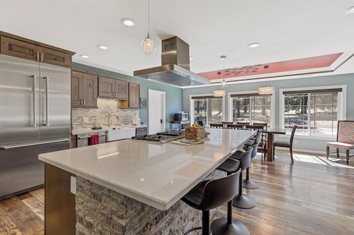 Peaks & Pines Vacation Rental | 5-BR House in Quiet Neighborhood, Flagstaff | Spa • Game Rm • Gourmet Kitchen • Views • Trails