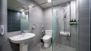 욕실 | 헤어드라이어, 타월, 비누, 샴푸