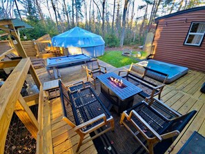 Terrace/patio - Poconos Cottage Heated Pool w/ Winter Dome Hot Tub Game Room (Long Pond)