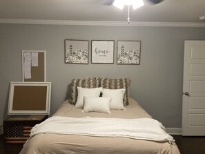 2 bedrooms, WiFi, bed sheets