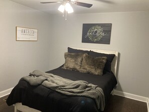 2 bedrooms, WiFi, bed sheets