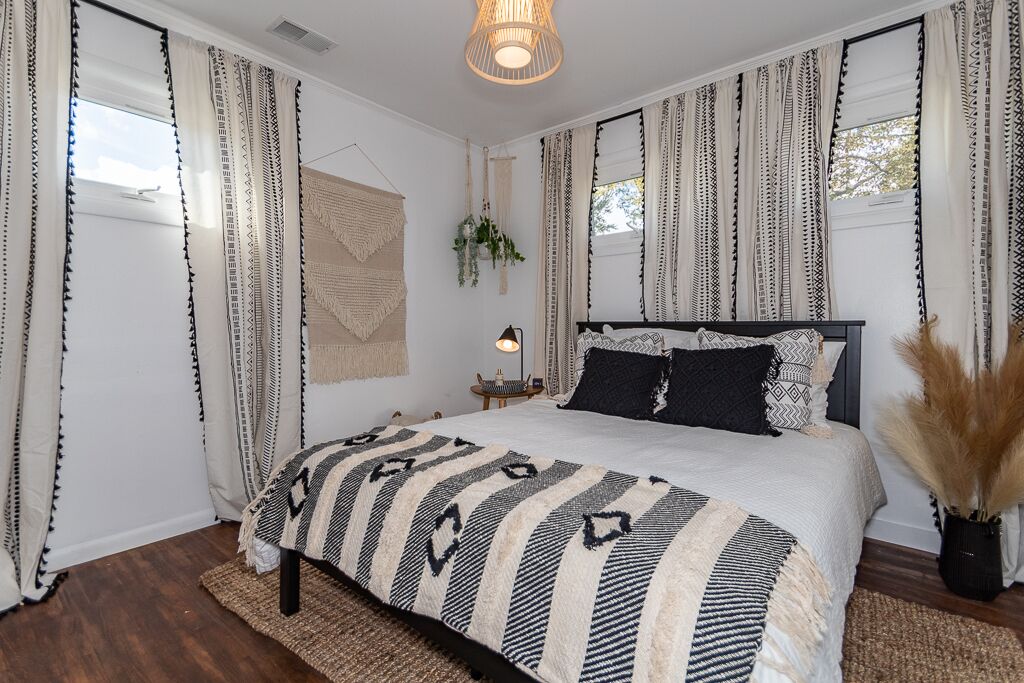 2 chambres, fer et planche à repasser, Wi-Fi gratuit, draps fournis