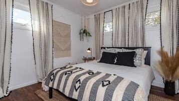 2 chambres, fer et planche Ă repasser, Wi-Fi gratuit, draps fournis