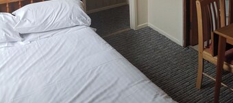 Flat Apsley 3 Sleeps 4 Near Beach