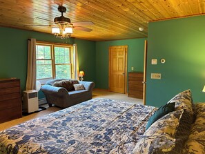 4 bedrooms, WiFi, bed sheets