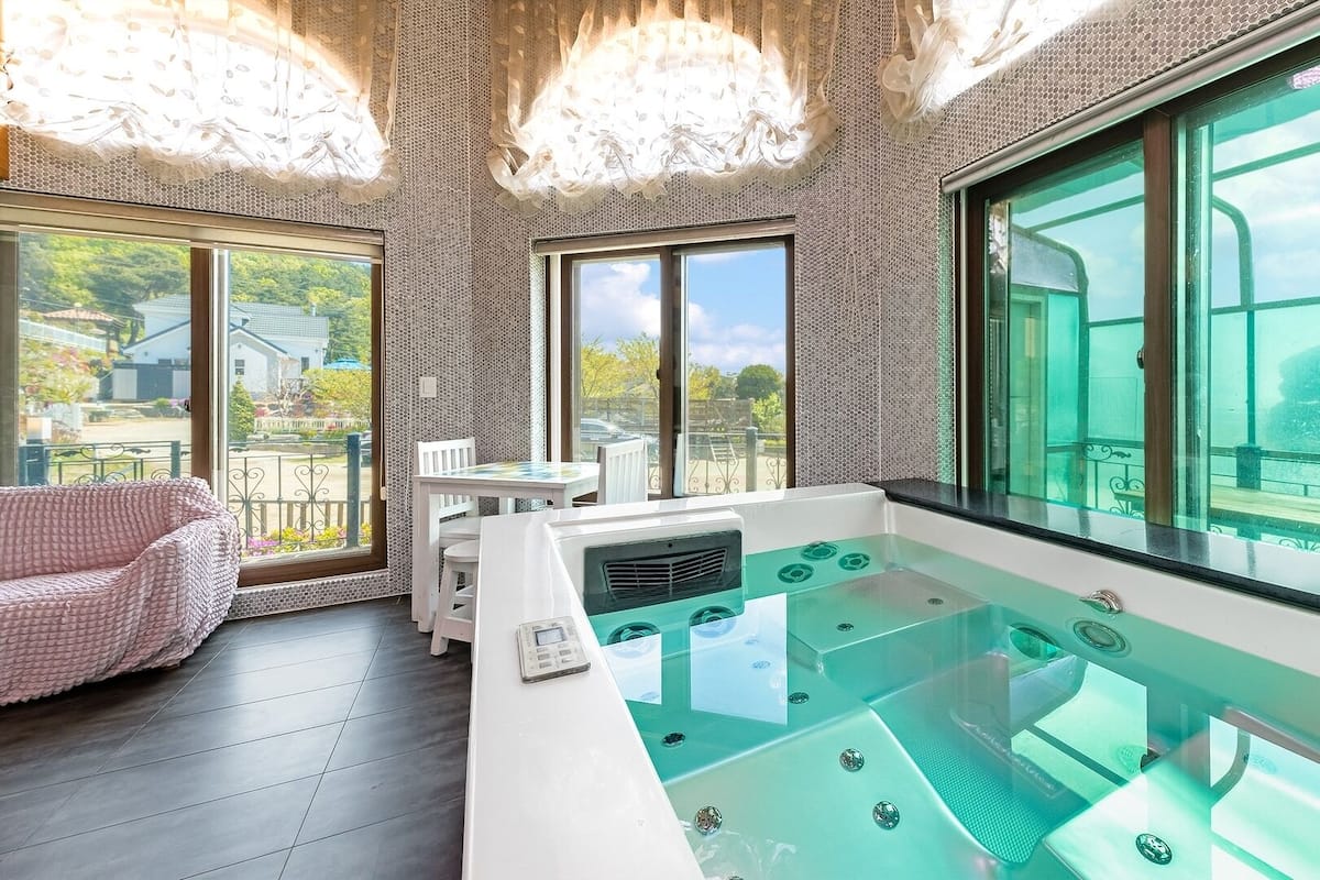 Basic Room, 1 Bedroom (R101) | 1 bedroom, free WiFi