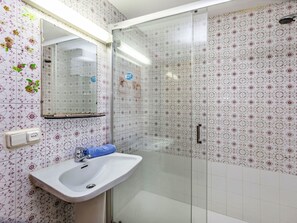 Hair dryer, towels - Palmeras by Interhome (Blanes)